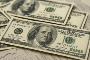 Read more about the article چطور درآمد ارزی را نقد کنیم؟ بهترین روش در 1404